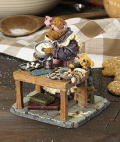 Cookie Bakesalot with Lil' Helper - Click for Pastimes bearstones